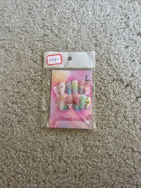 Handmade Pastel Floral Press-On Nail Set